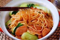 腊肠炒面怎么做好吃，腊肠炒面的制作方