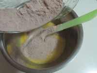 摩卡巧克力杏仁蛋糕的做法步骤4