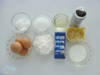 万圣节蜘蛛杯子蛋糕的做法步骤1