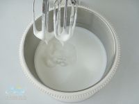 万圣节蜘蛛杯子蛋糕的做法步骤5