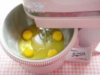 小猪杯子蛋糕的做法步骤2