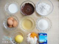 蜘蛛巧克力戚风蛋糕的做法步骤1