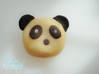 熊猫桃山月饼的做法步骤5