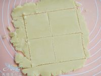 海绵宝宝饼干的做法步骤6