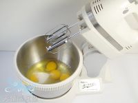 翻糖彩球蛋糕的做法步骤2