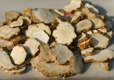 白芷的选购方法 菜谱宝