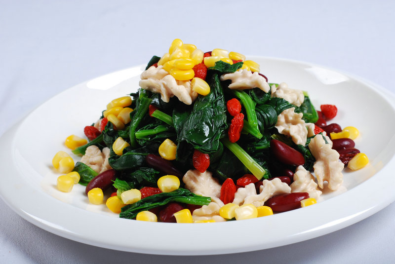 黄桃罐头的制作过程 黄桃罐头制作过程视