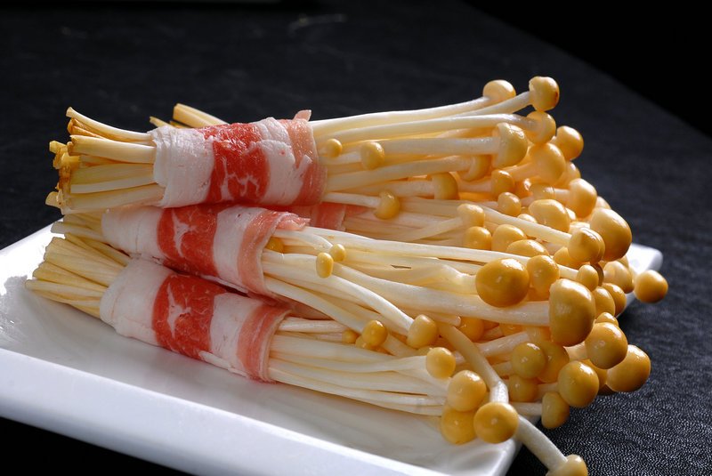 怎样做牛肉水煎包(水煎包牛肉馅怎么做)