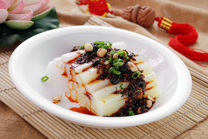 牛肉芹菜可以包饺子吗(芹菜跟牛肉可以包饺子吗)