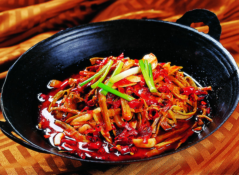 <b>茼蒿和牛肉能一起吃吗(牛肉与茼蒿能一起吃吗)</b>