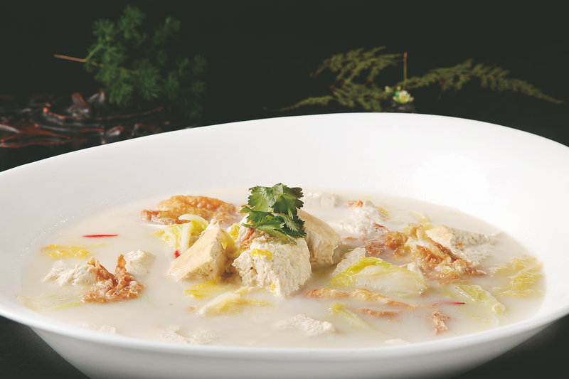 鱼汤怎么做成奶白色_怎么样可以把鱼汤做成奶白色