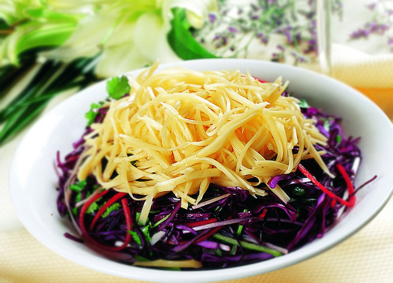 白灵菇营养丰富，吃法多，学会这几种做法，再不愁做得不好吃！