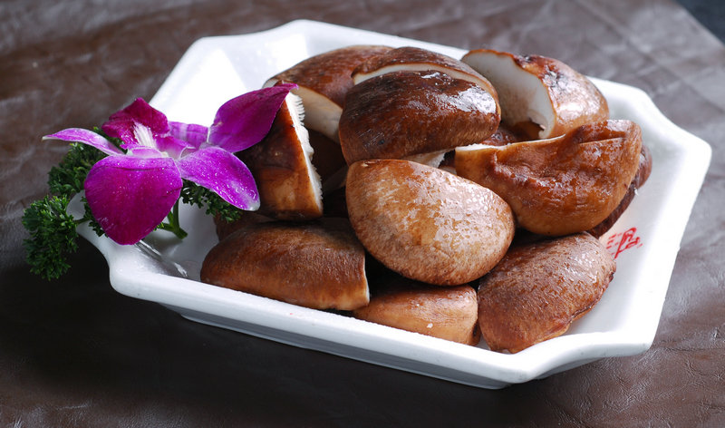 怎么鉴别牛肉和猪肉(怎么辨认牛肉和猪肉)