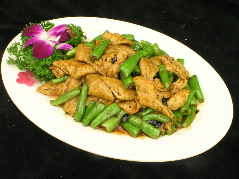 麻辣牛肉的家常做法 牛肉酱辣椒的家庭制作方法
