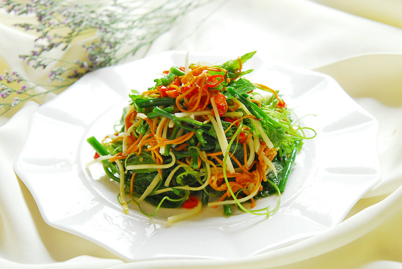 芋头炖肉的做法(芋头顿肉怎么做好吃)