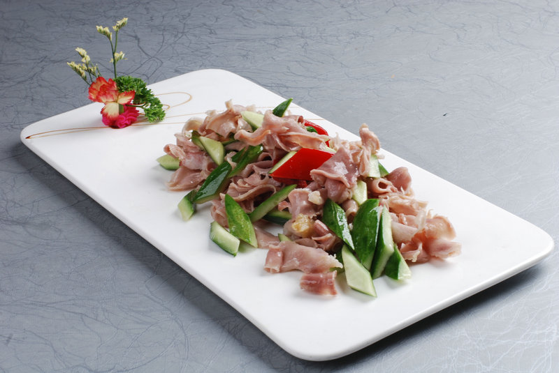 牛肉猪肉蒸饺的做法(牛肉蒸饺的制作)