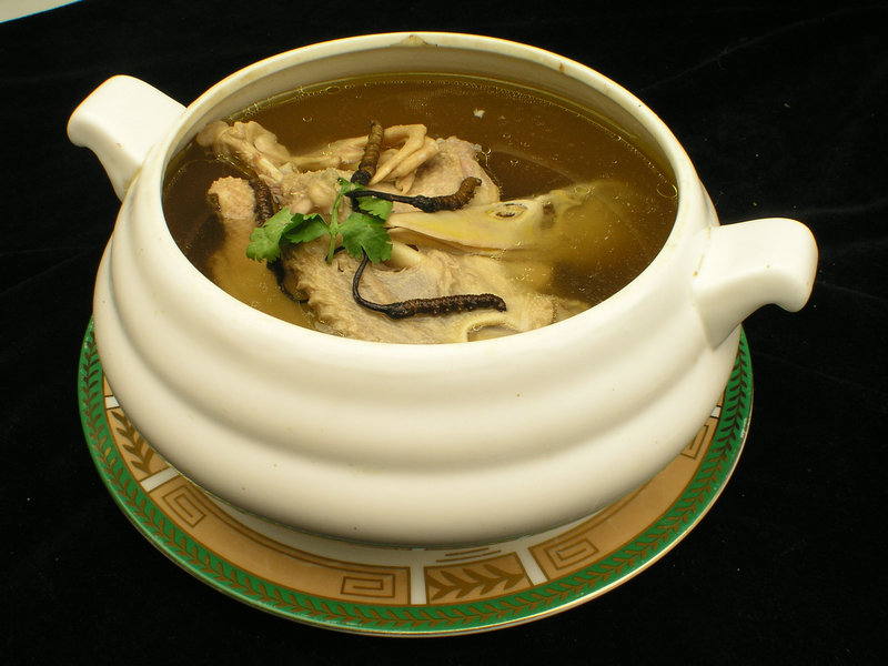 鱼子酱为什么那么贵 鱼子酱为什么有的贵有的便宜